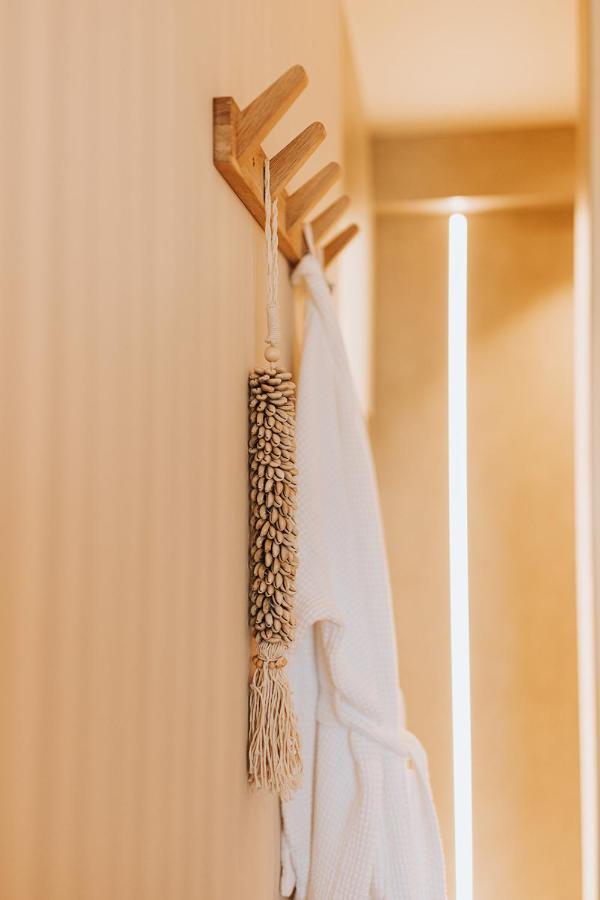 ميدل كيرك Bonk Suites المظهر الخارجي الصورة